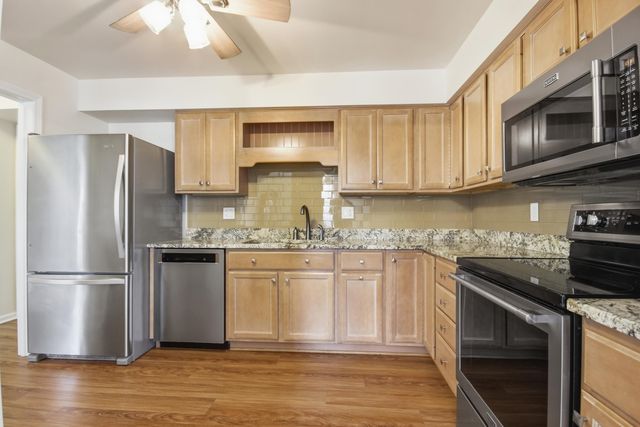 2288 Bordeaux Walk D2, Highland, IN 46322