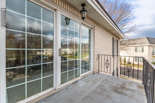 2288 Bordeaux Walk D2, Highland, IN 46322