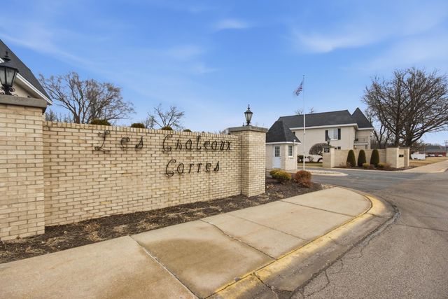 2288 Bordeaux Walk D2, Highland, IN 46322