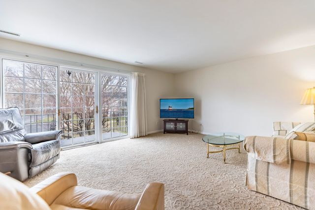 2288 Bordeaux Walk D2, Highland, IN 46322