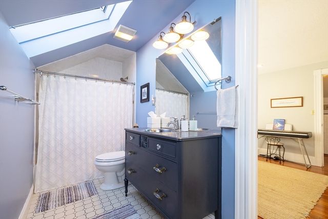 345 Ashmont St 3, Boston, MA 02124