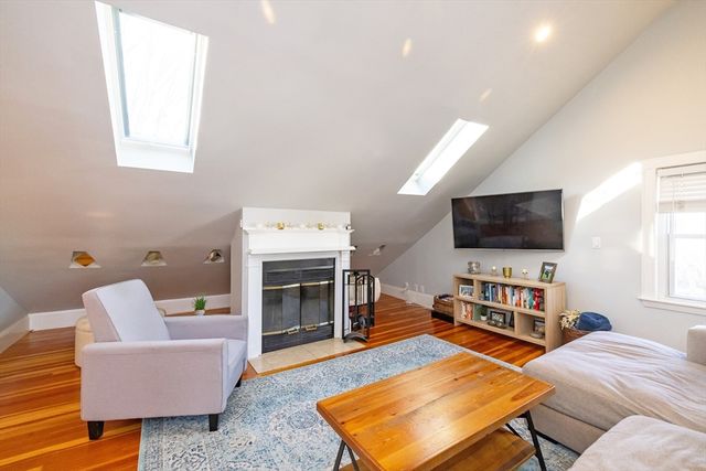 345 Ashmont St 3, Boston, MA 02124