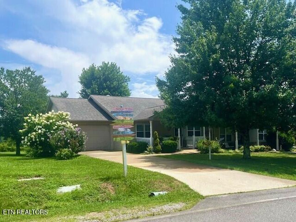 165 Grandview Lane, Crossville, TN 38571