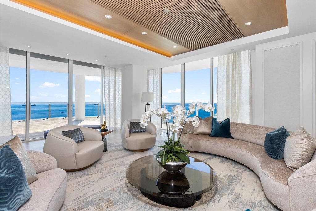 525 N Fort Lauderdale Beach Blvd 2201, Fort Lauderdale, FL 33304