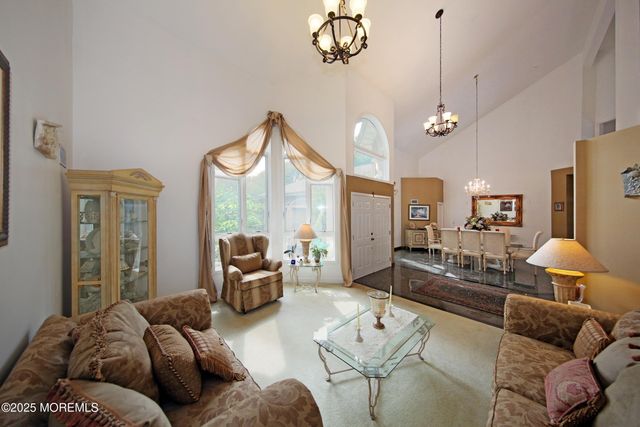 15 Gun Club Road, Tinton Falls, NJ 07712