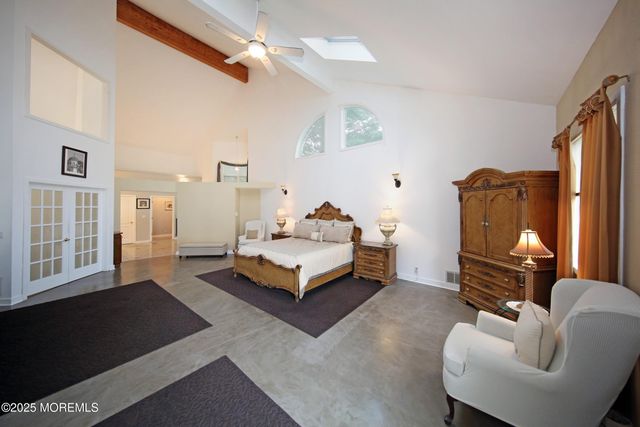 15 Gun Club Road, Tinton Falls, NJ 07712