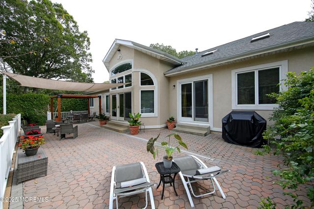 15 Gun Club Road, Tinton Falls, NJ 07712