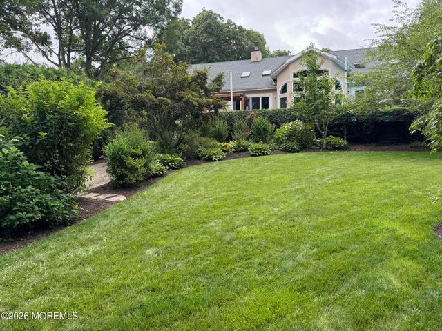 15 Gun Club Road, Tinton Falls, NJ 07712