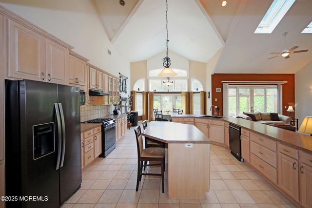 15 Gun Club Road, Tinton Falls, NJ 07712