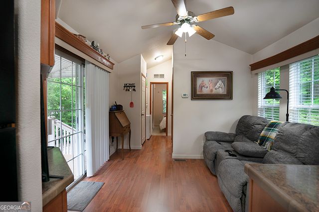 16 Bear Lovers Court, Cleveland, GA 30528