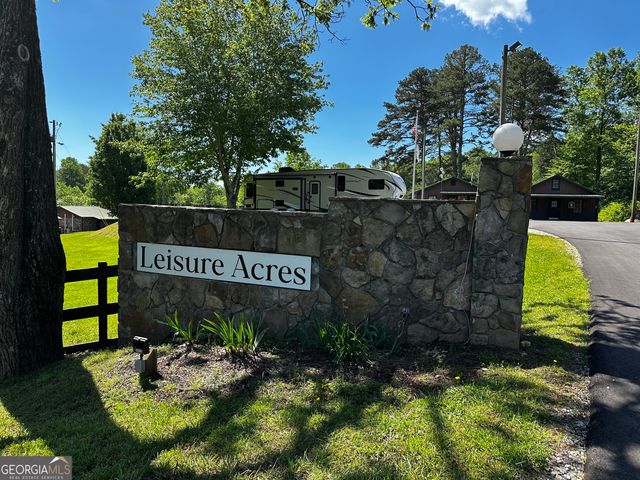 16 Bear Lovers Court, Cleveland, GA 30528