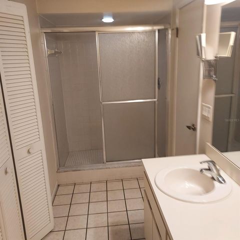 13804 LAZY OAK DRIVE, Tampa, FL 33613