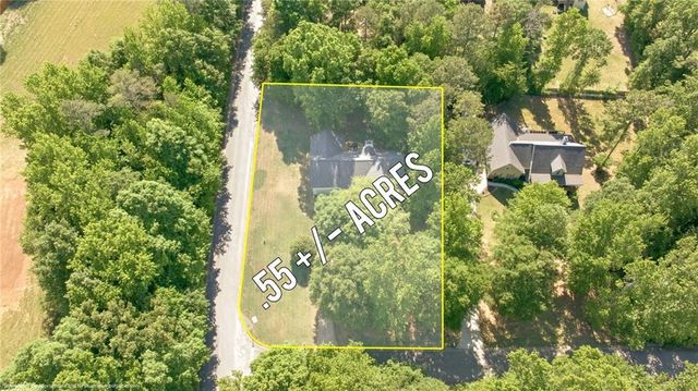 17 Gober Drive, Commerce, GA 30530