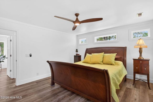 6928 Bayfield Lane NW, Ocean Isle Beach, NC 28469