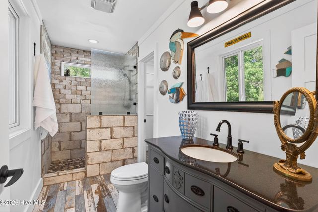 6928 Bayfield Lane NW, Ocean Isle Beach, NC 28469