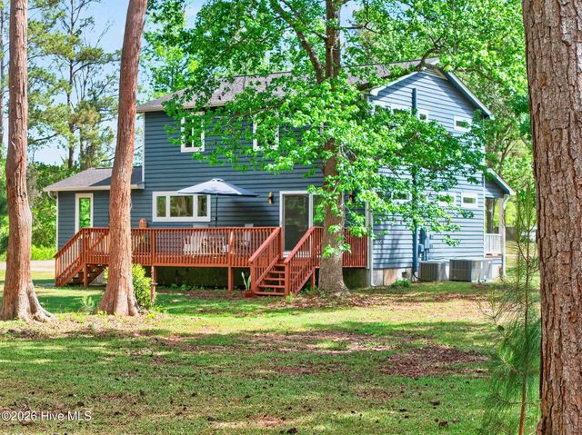 6928 Bayfield Lane NW, Ocean Isle Beach, NC 28469