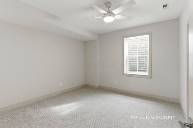 2022 Leopold Drive, Lewis Center, OH 43035