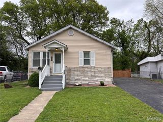 2918 Hillcrest Avenue, Alton, IL 62002