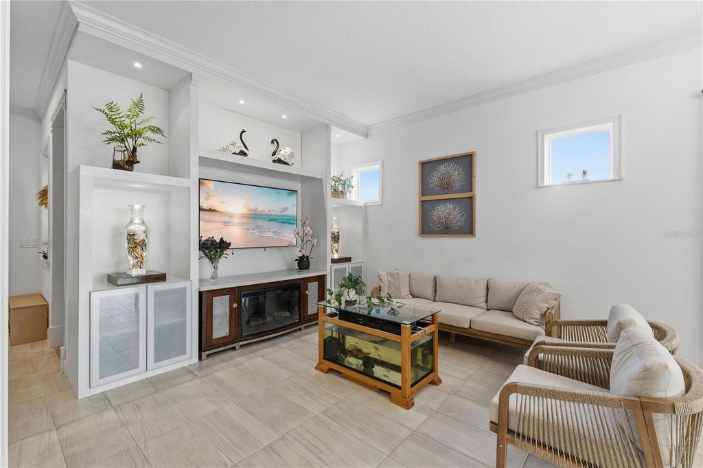 Image 4 of property listing at 5092 TWIN LAKES BOULEVARD, St Cloud, FL 34772