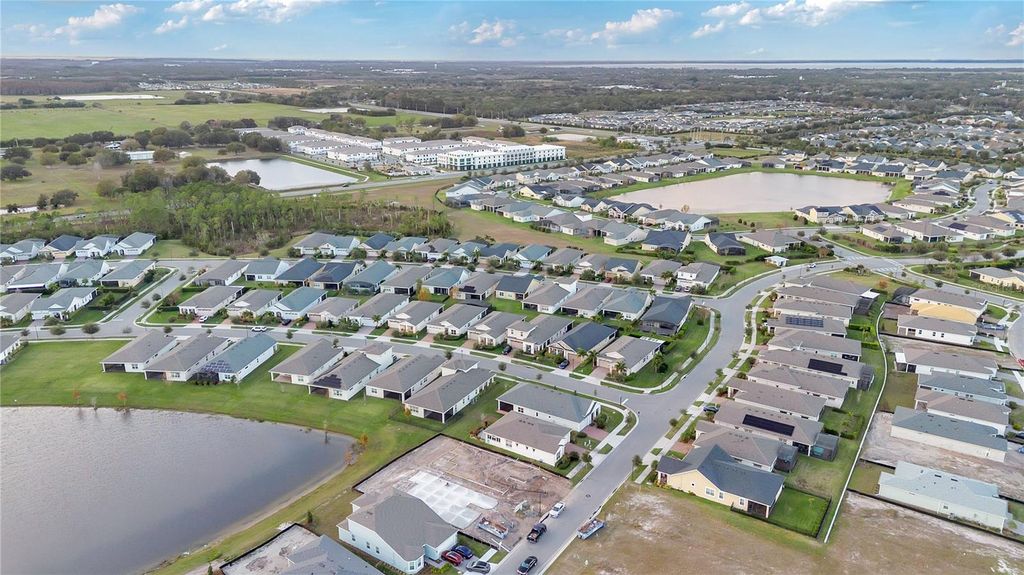 Image 37 of property listing at 5092 TWIN LAKES BOULEVARD, St Cloud, FL 34772