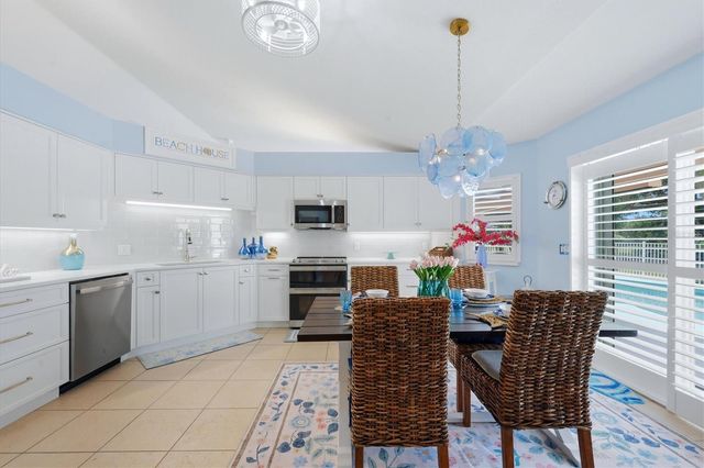 10 ARLINGTON DRIVE, Placida, FL 33946