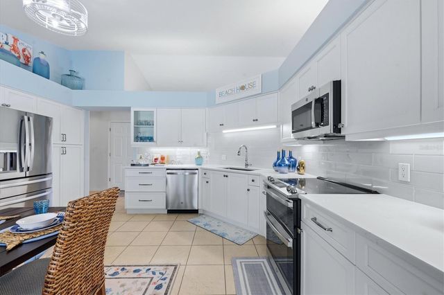 10 ARLINGTON DRIVE, Placida, FL 33946