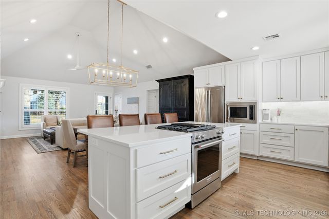 2518 E 17th Street, Tulsa, OK 74104