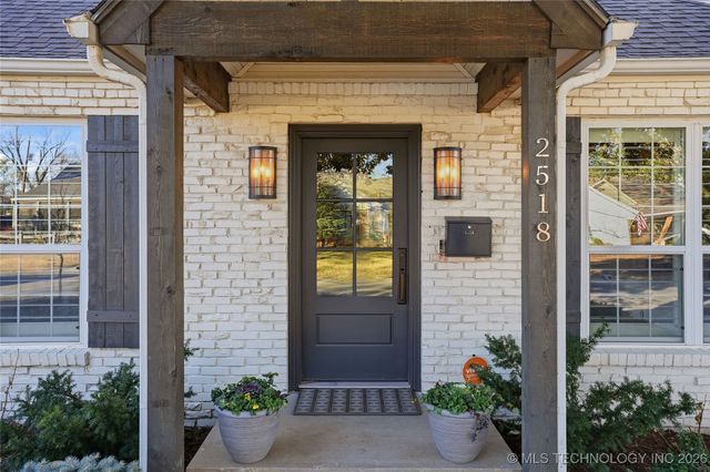 2518 E 17th Street, Tulsa, OK 74104