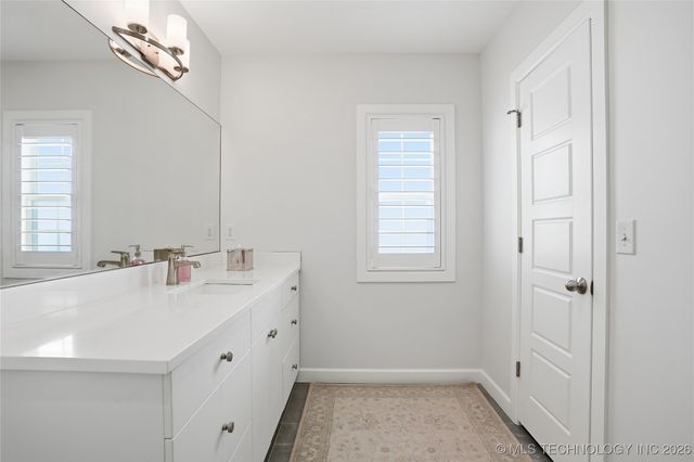 2518 E 17th Street, Tulsa, OK 74104