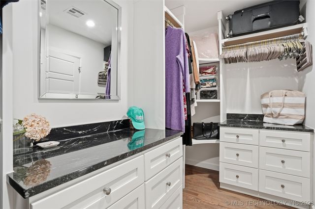 2518 E 17th Street, Tulsa, OK 74104