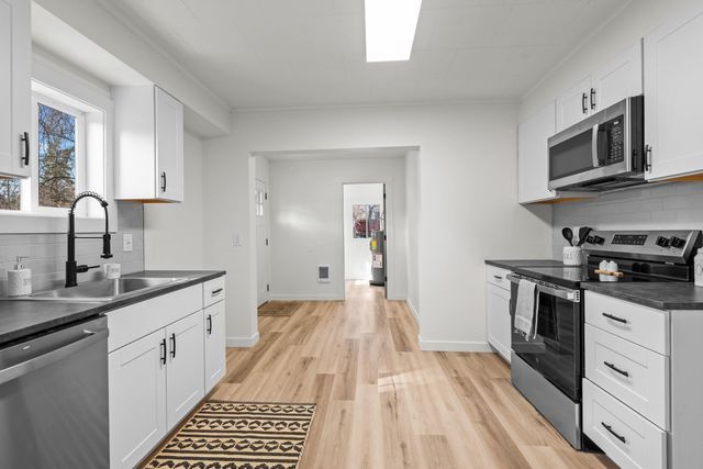 2218 E 4th Ave, Spokane, WA 99202