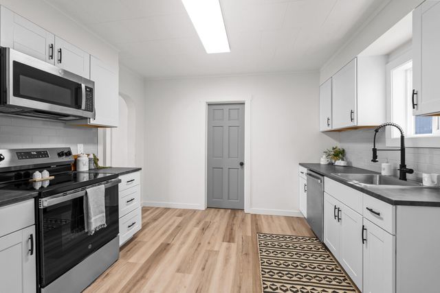 2218 E 4th Ave, Spokane, WA 99202