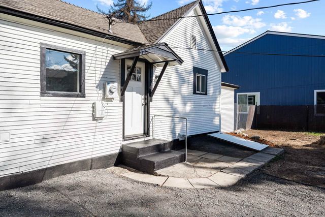 2218 E 4th Ave, Spokane, WA 99202