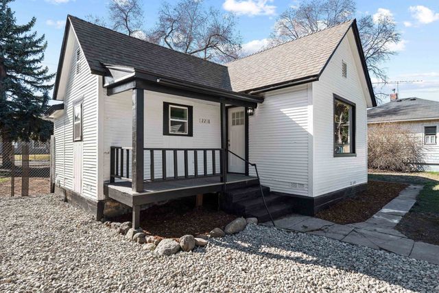 2218 E 4th Ave, Spokane, WA 99202