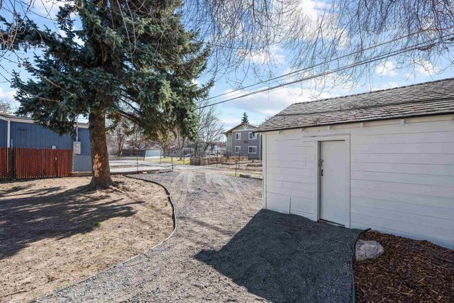 2218 E 4th Ave, Spokane, WA 99202