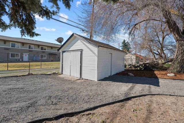 2218 E 4th Ave, Spokane, WA 99202