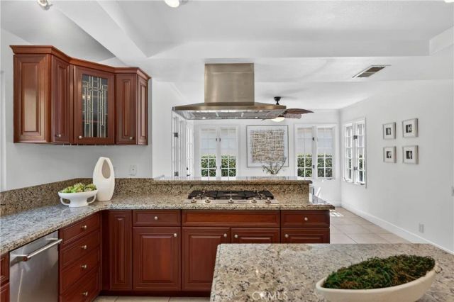 22882 Pocetas, Mission Viejo, CA 92692