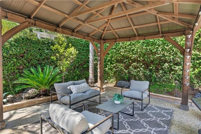 22882 Pocetas, Mission Viejo, CA 92692
