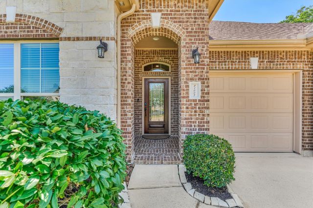 21007 Courtly Manner Court, Tomball, TX 77375