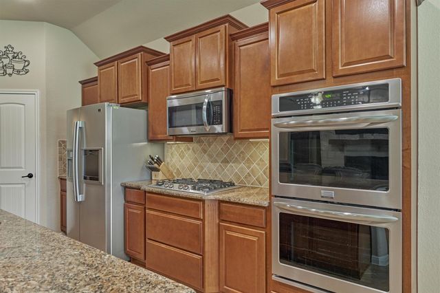 21007 Courtly Manner Court, Tomball, TX 77375
