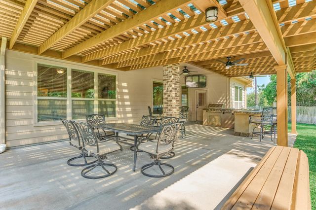 21007 Courtly Manner Court, Tomball, TX 77375