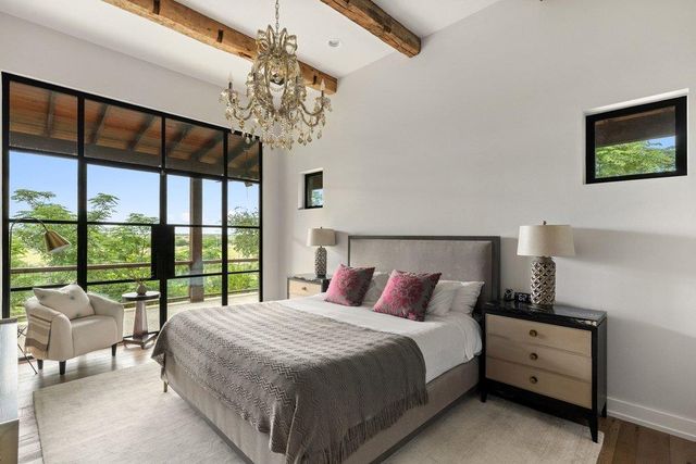 510 Blanco River Ranch RD, San Marcos, TX 78666