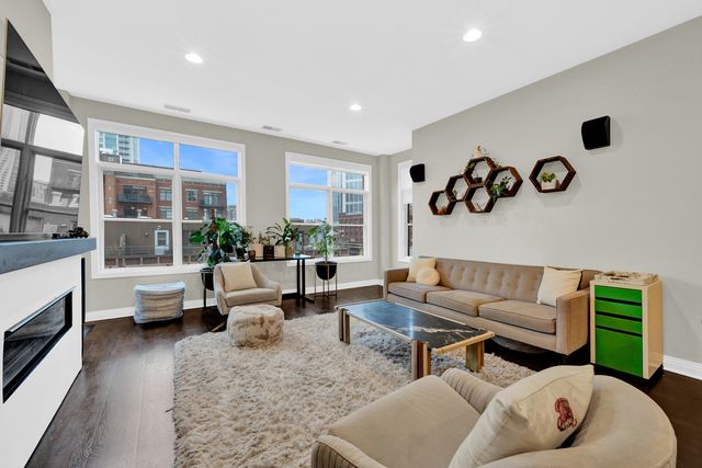 550 W Fulton Street 403, Chicago, IL 60661