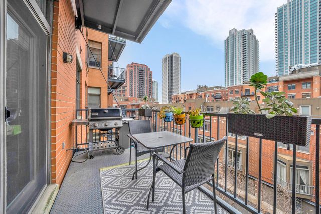 550 W Fulton Street 403, Chicago, IL 60661