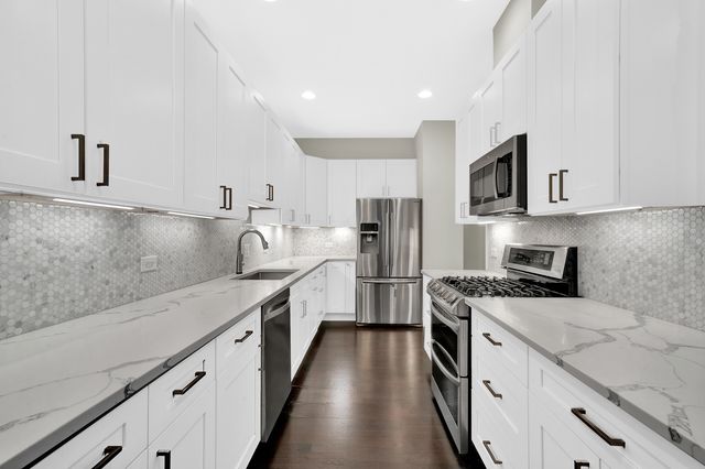 550 W Fulton Street 403, Chicago, IL 60661