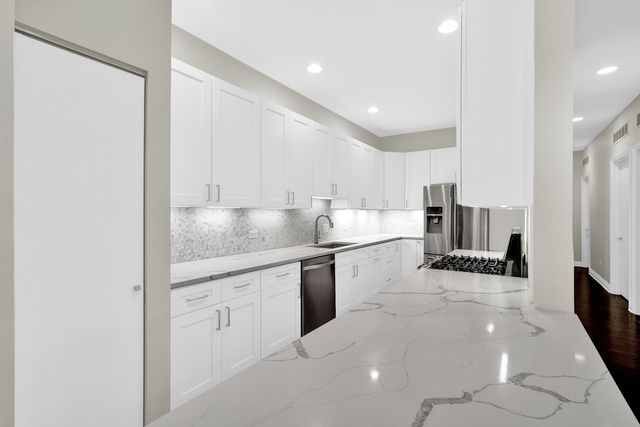 550 W Fulton Street 403, Chicago, IL 60661