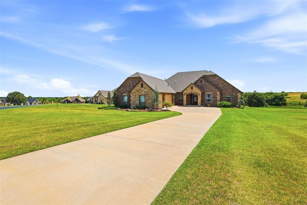 2174 County Street 2945 Street, Blanchard, OK 73010