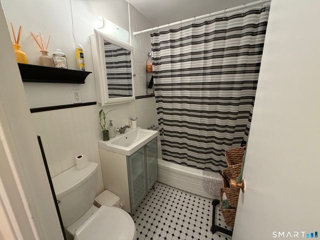 30 Glenbrook Road 8C, Stamford, CT 06902