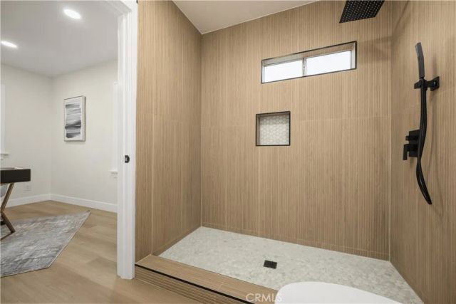 5612 S Rimpau, Los Angeles, CA 90043