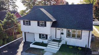 8 East Walnut Street, Teaneck, NJ 07666